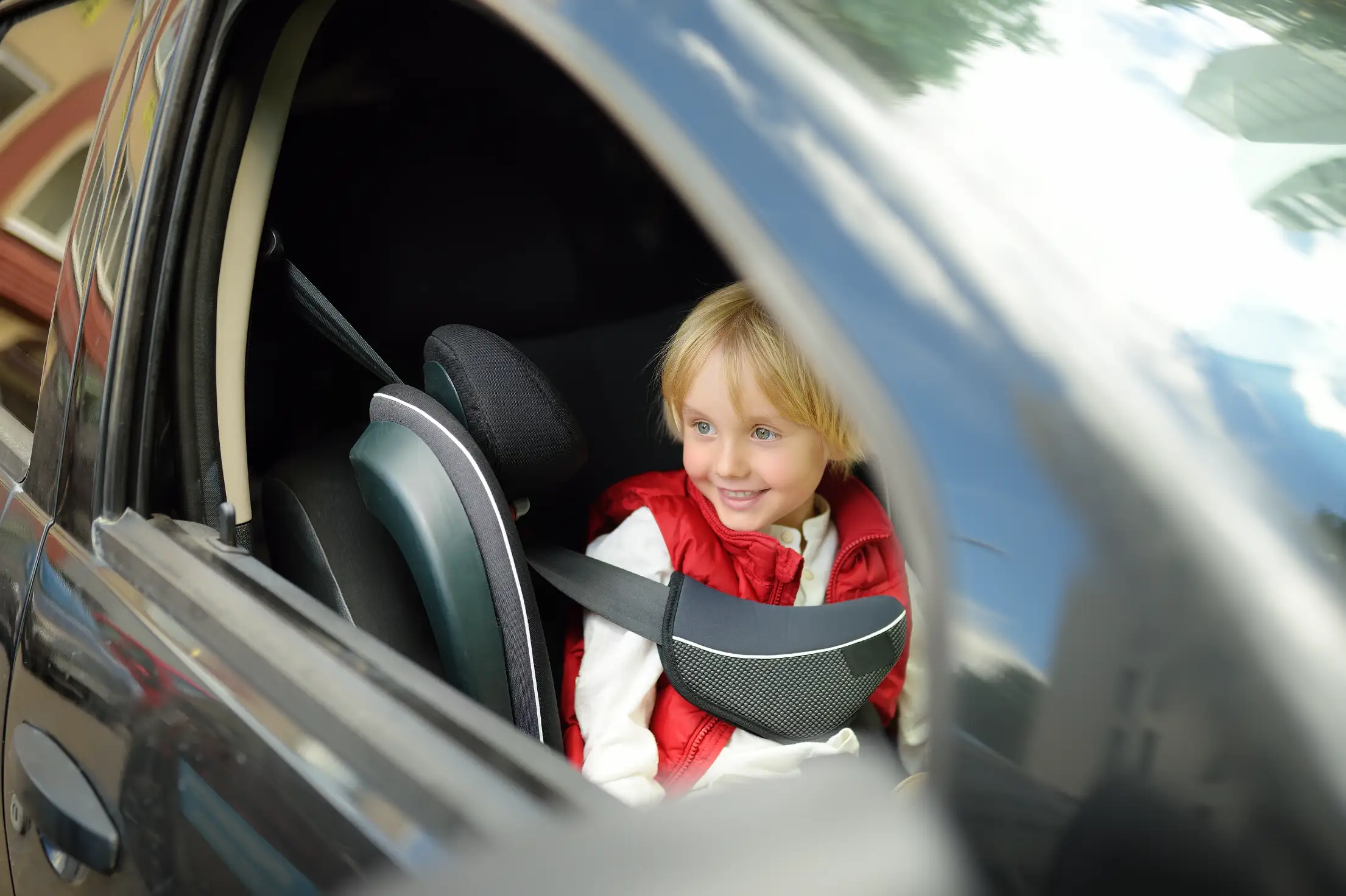 At What Age Can Kids Sit in the Front Seat of a Car in Connecticut?